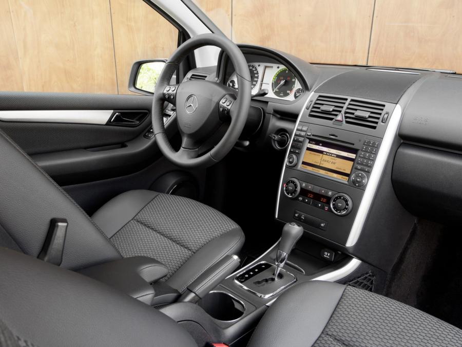  Mercedes-Benz A-Class E-Cell 2010 года  (фото 17 из 35)